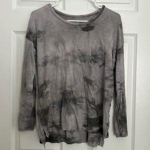 American Eagle Soft & Sexy Plush Gray Long-Sleeve Tee Size S